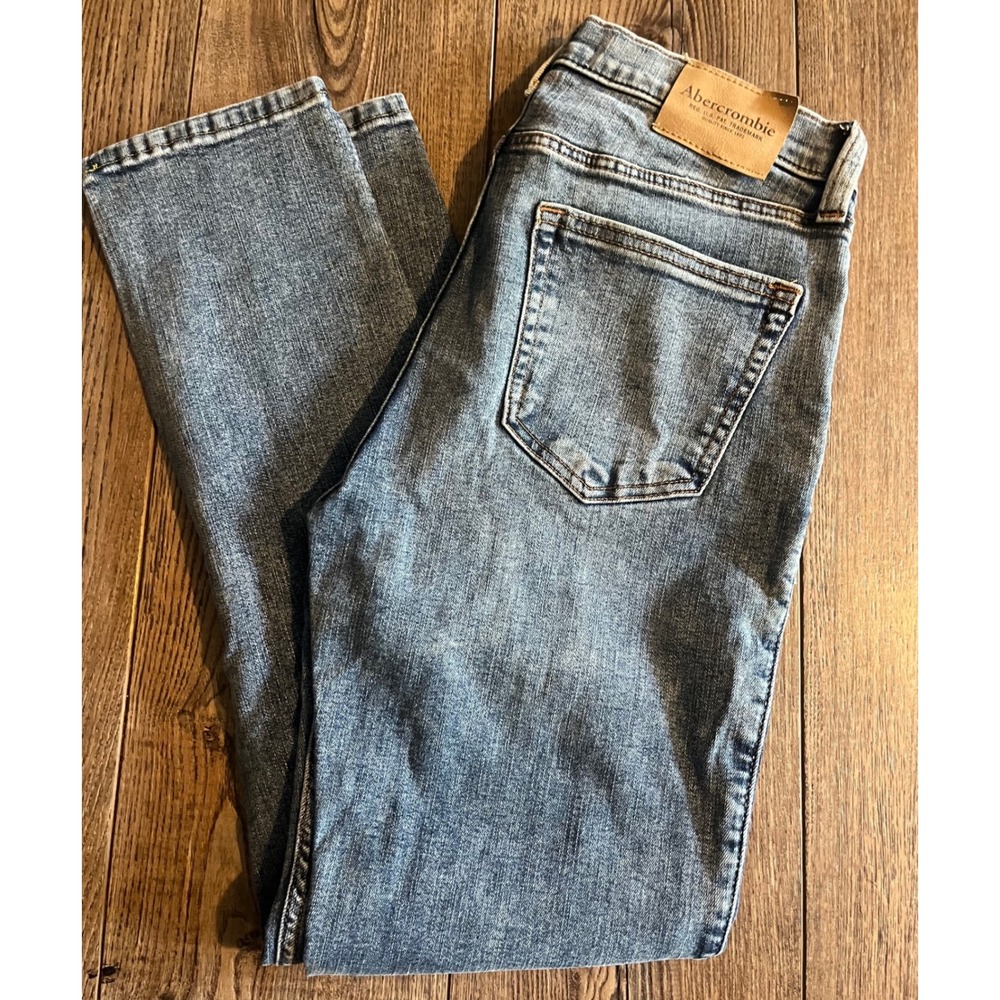 Abercrombie Kids Taper Jeans Size 15/16 Medium Wash Distressed Denim Pants